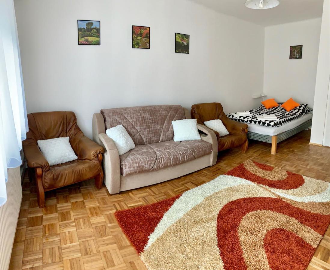 Hajdúszoboszló Anita Apartman מראה חיצוני תמונה